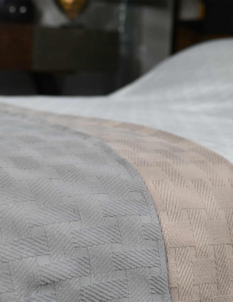 Couvre lit 100% coton 300gr/m² SARANDA