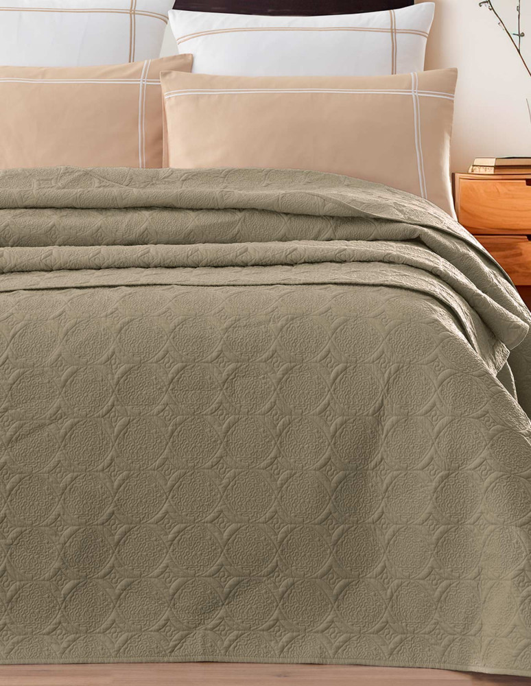 Couvre lit 100% percale de coton...