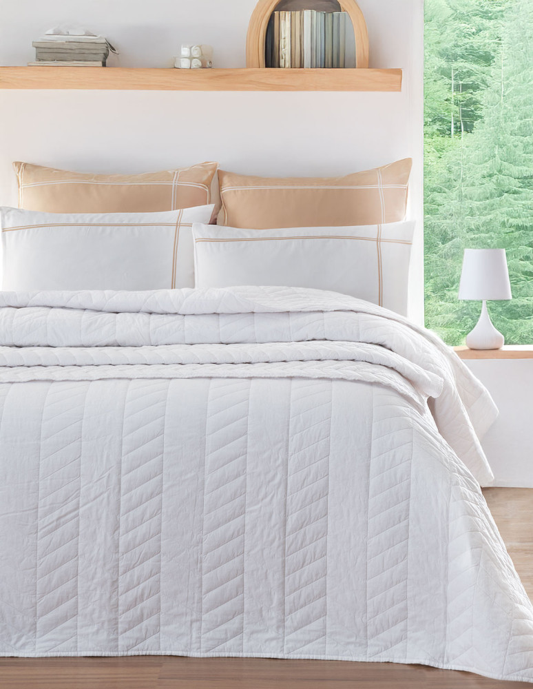 Couvre lit 100% percale de coton...