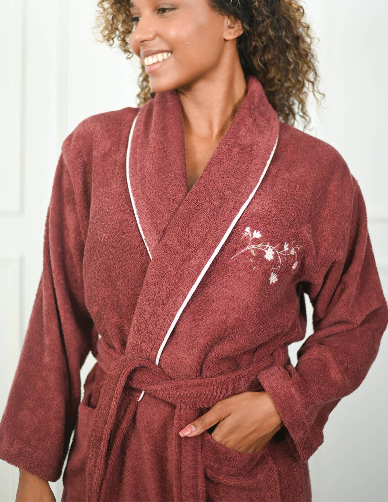 Peignoir col châle 420 gr/m² brodé ELISE