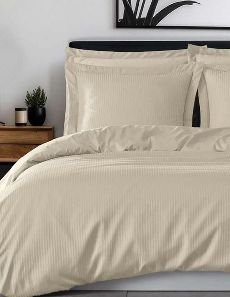 Drap housse uni en satin de coton 120...