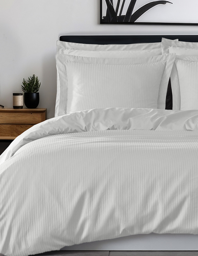 Drap housse uni en satin de coton 120...