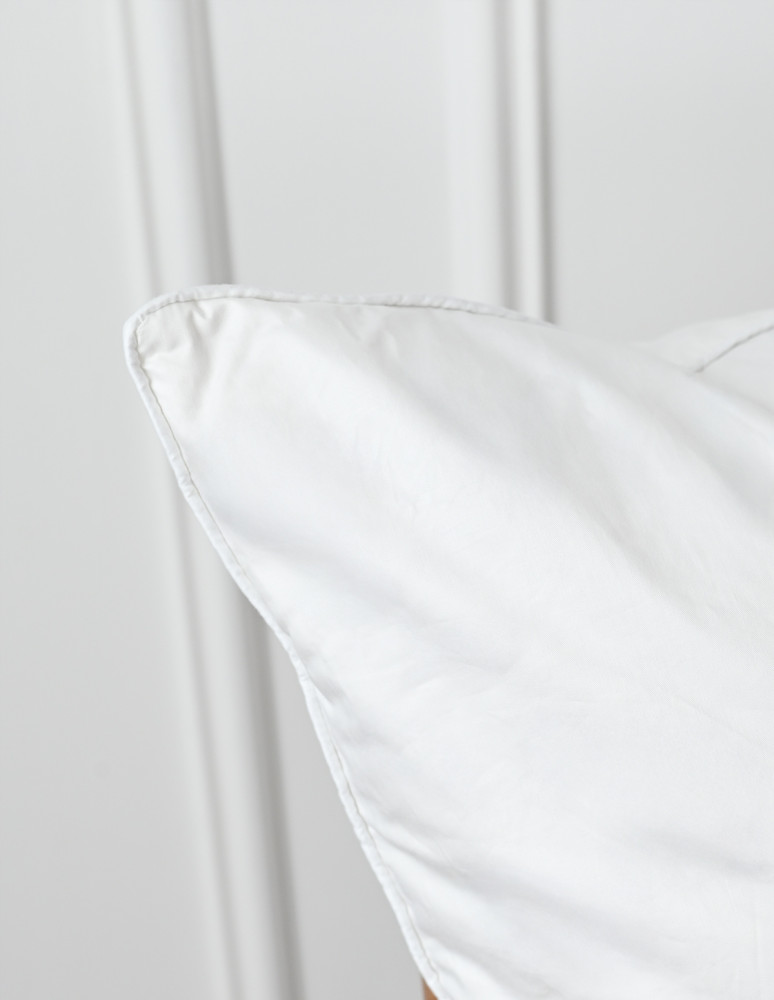 Oreiller naturel moelleux 50% duvet...