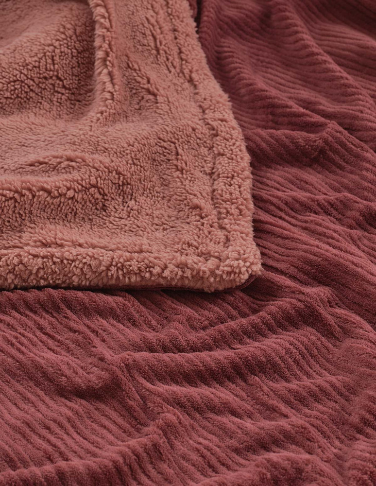 Plaid polaire cotelé doublé sherpa...