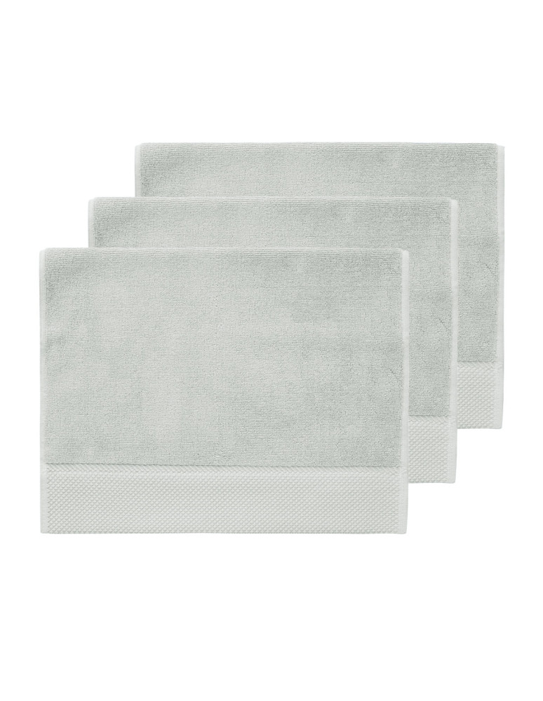 3 grandes serviettes...